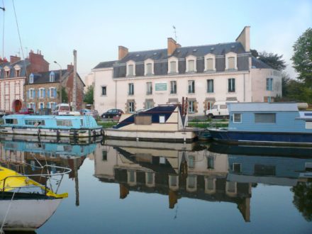 Hostel Rennes auberge de jeunesse centre Rennes Dortoirs